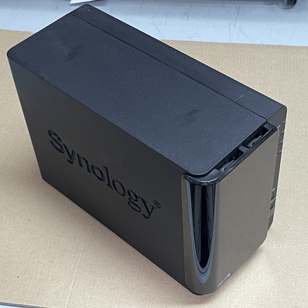 群暉Synology DiskStation DS212+ 網路儲存伺服器 / 二手