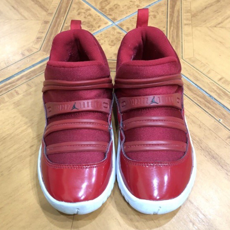 Jordan 童鞋US13C（實際內長21公分）