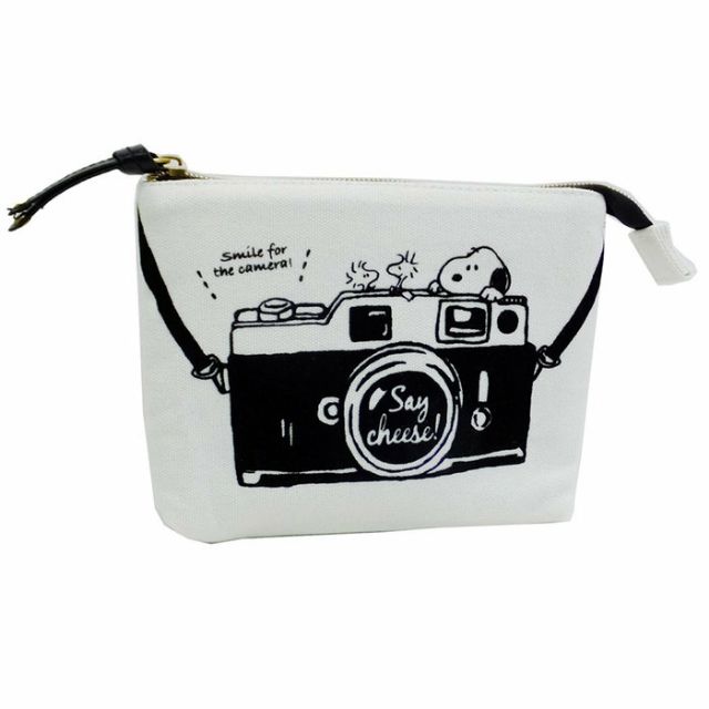 全新日本正品 シューズ スヌーピー コスメポーチ ピーナッツ カミオジャパン 17 12 5cm 化粧ポーチ 蝦皮購物