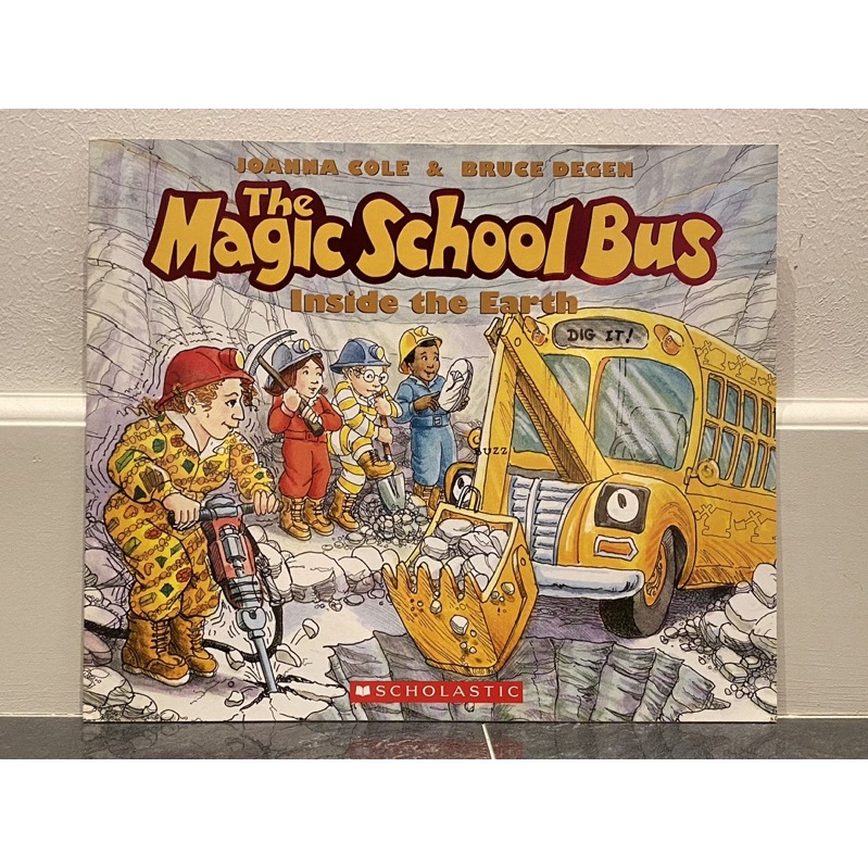 全新英文原版繪本魔法校車The Magic School Bus Inside the Earth平裝本