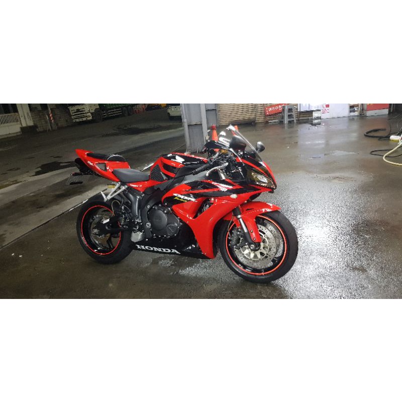 Cbr1000rr 06年特仕版稀有釋出 訂金 不拆賣 蝦皮購物
