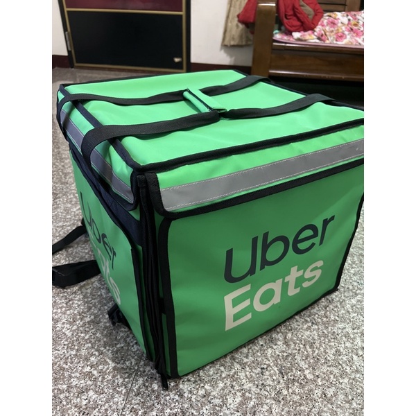 ubereats 保溫袋 NT$500二手保溫箱附杯架