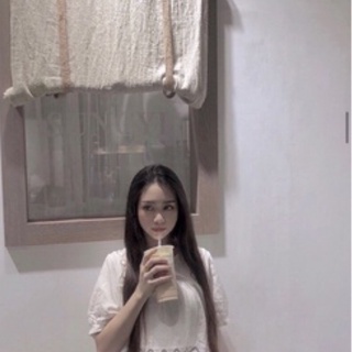 蕾絲短版娃娃上衣（二手