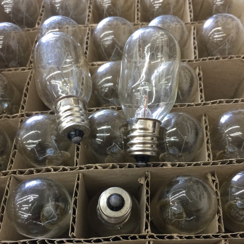 《LION 光屋》鹽晶燈 冰箱燈泡 💡傳統110v 25w E12燈頭 鎢絲燈泡