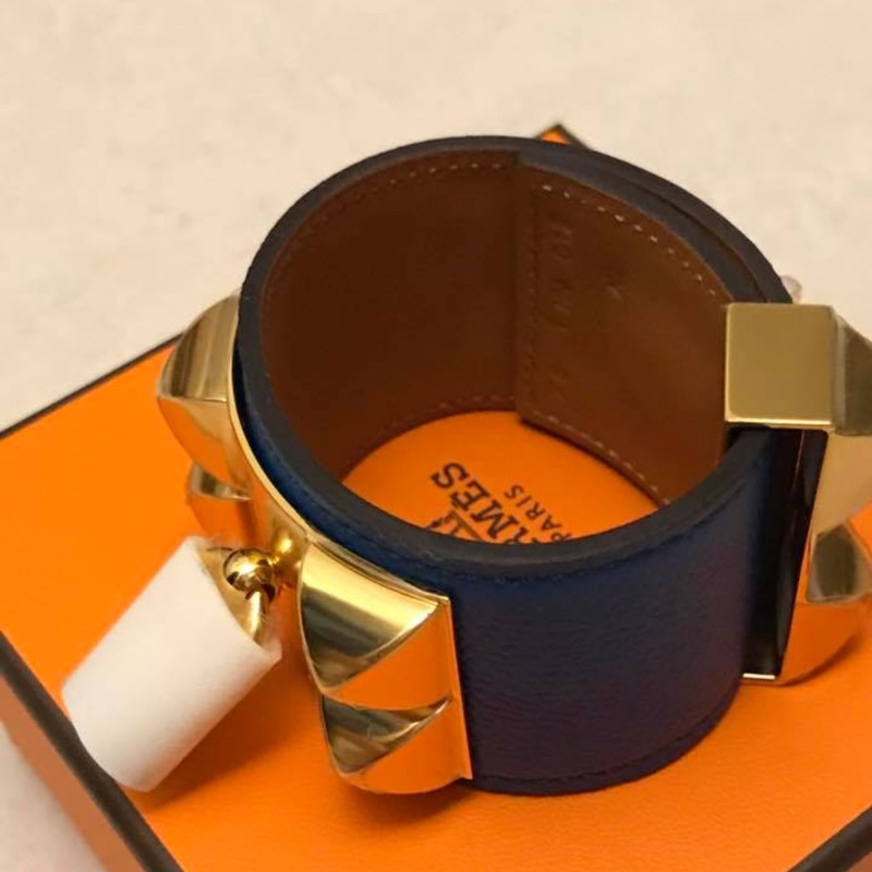 Hermès 金釦手環