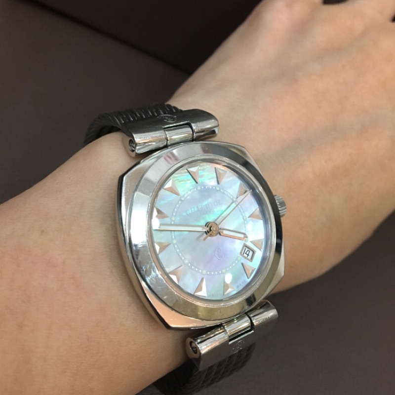 ❤️CHARRIOL夏利豪手錶/女錶/鍊錶/淡藍色貝殼鏡面