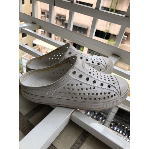 （二手）SKECHERS男童洞洞鞋