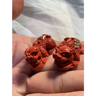 4430天然純硃砂辰砂臺灣硃砂二代新製程(含硃砂量100%)硃砂貔貅一對帶金漆銅幣款