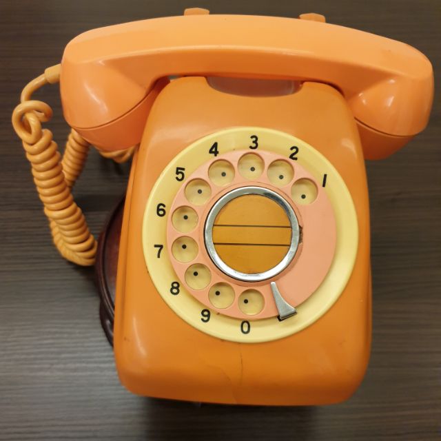 早期轉盤式600型老電話