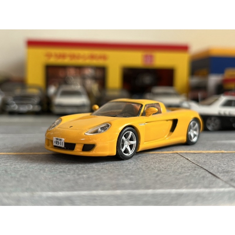 アイボリー×レッド ポルシェ 911 3.2 カレラ GT スピリット 1/18 京商