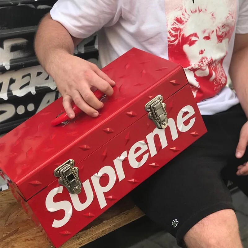 SUPREME DIAMOND PLATE TOOL BOX 18FW LOGO工具箱| 蝦皮購物