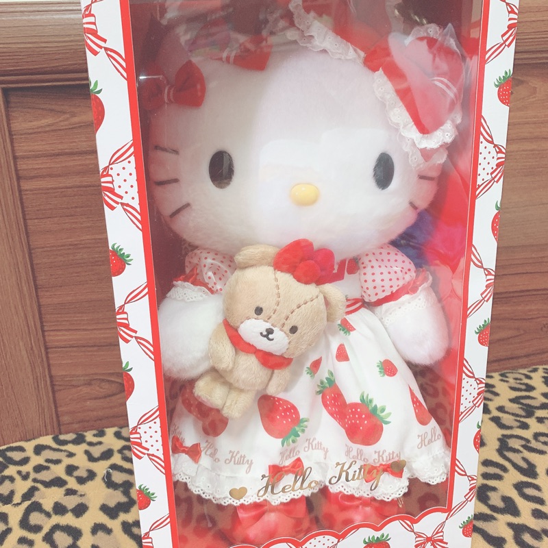 Hello Kitty 2017 生日娃娃