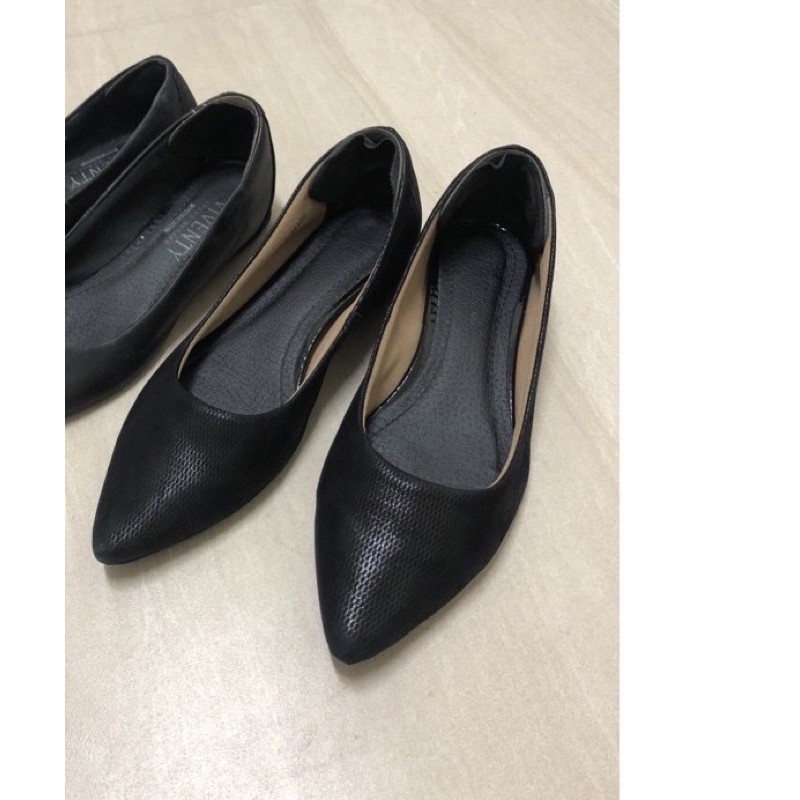 VIVENTY 專櫃女鞋 TINO BELLINI 全黑色尖頭低跟鞋 真皮 22.5公分