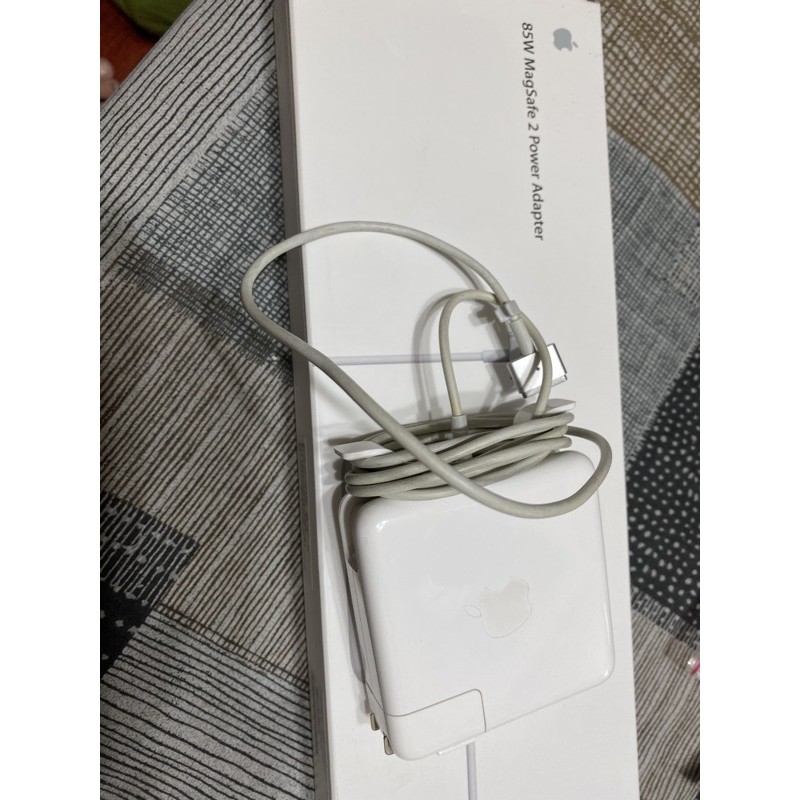 Apple 85W MagSafe 2