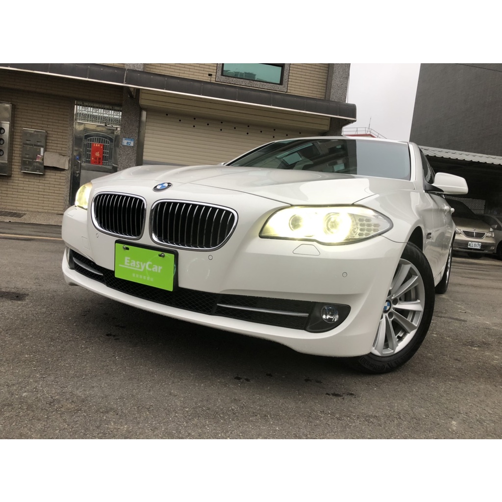 臉書:硬硬的車庫😎寶馬 BMW 523I 2.5 白 11年 中古車 二手車 桃園 汽車 車用 強力過件