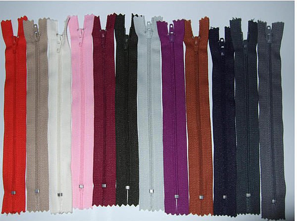 特價YKK 3號尼龍拉鍊18吋(約45.7公分/20吋(約50.8公分)拼布拉鍊(每組5條)拼布縫紉材料
