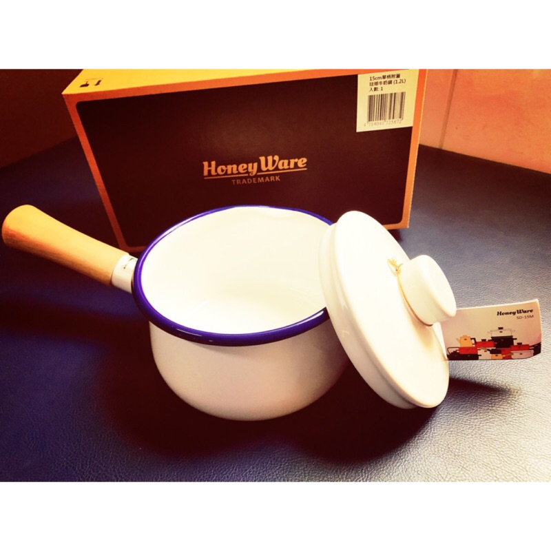 富士Honey Ware琺瑯鍋。15cm單柄琺瑯牛奶鍋。27cm萬用蒸鍋。22cm雙耳琺瑯深鍋。