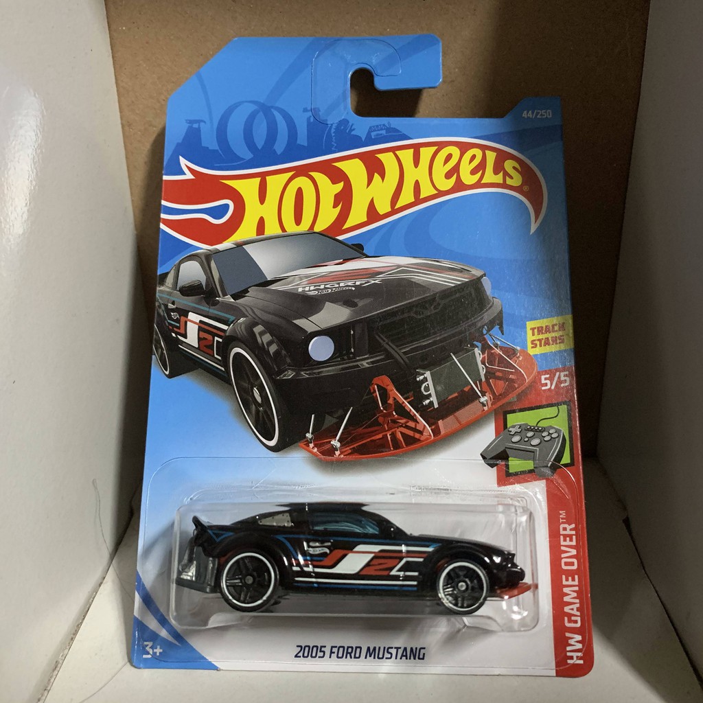 Hot Wheels 風火輪小汽車 2005 ford mustang