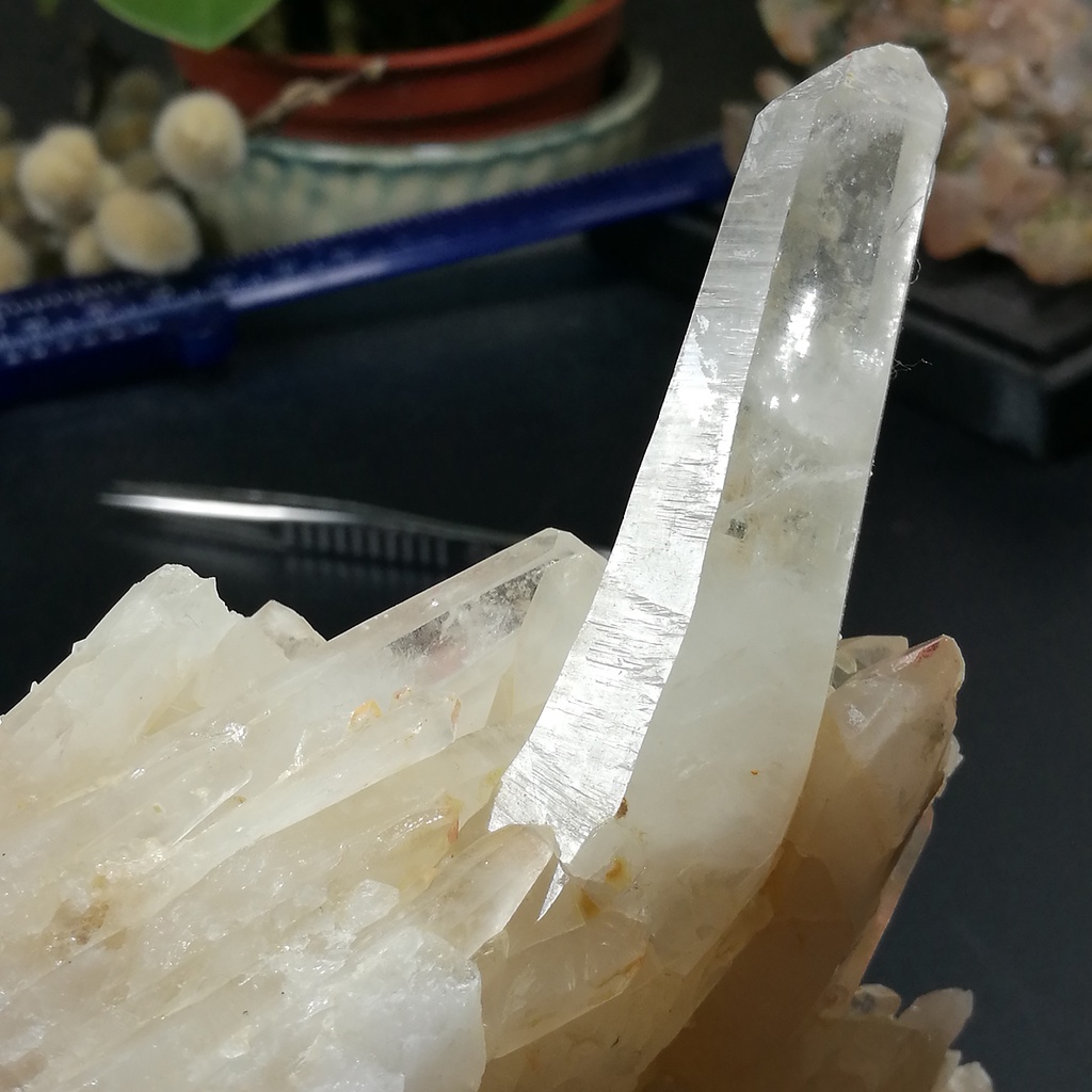 [友克鑫礦業]ac386約256.7g白水晶簇 水晶簇 水晶柱 白晶簇 淨化消磁 天然水晶原礦