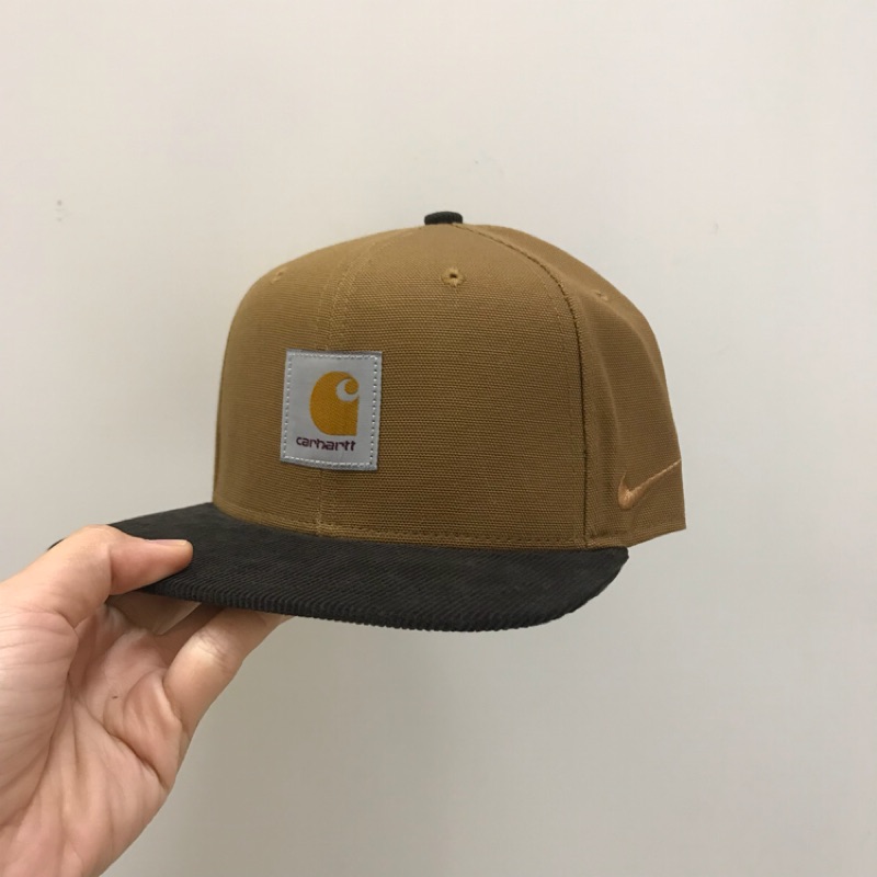 「戽斗本事🌛」Carhartt x Nike 卡其帽