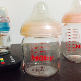 Nuby寬口玻璃防脹氣奶瓶 150ml(無蓋）