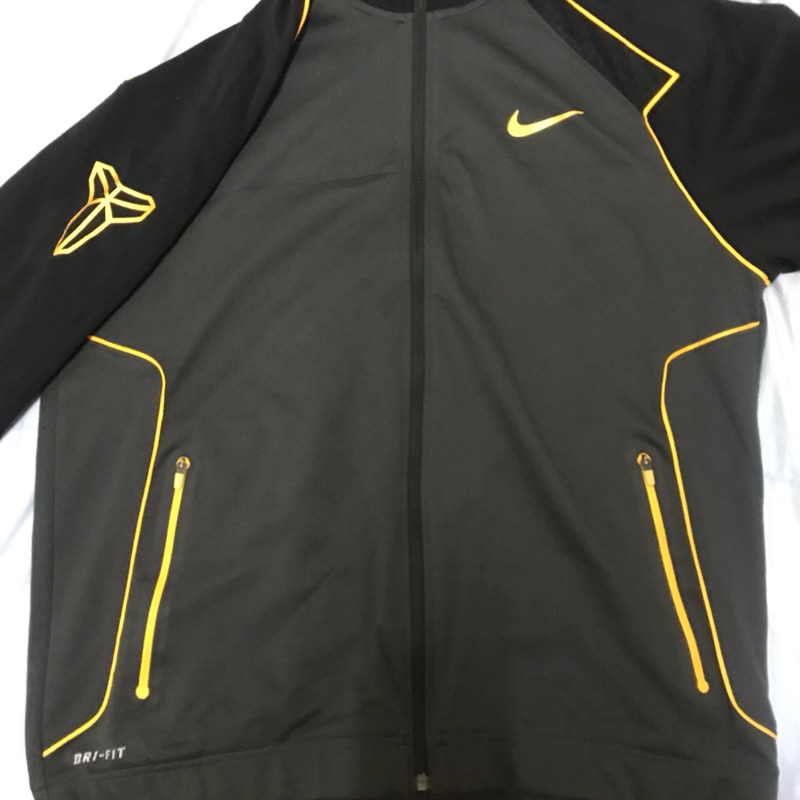 Nike Kobe 外套 XL號9成新