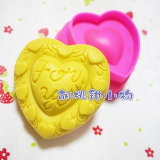 ❤立體愛心花邊單孔心型模❤胡桃鉗小物／for you 英文字母 矽膠 手工皂模型 模具 皂模