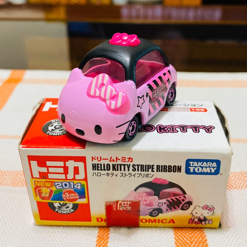 Hello Kitty 多美小汽車
