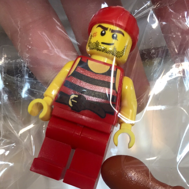 Lego 70412 - pirate with drumstick