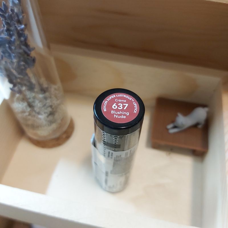 露華濃Revlon經典璀璨唇膏637裸色霧粉