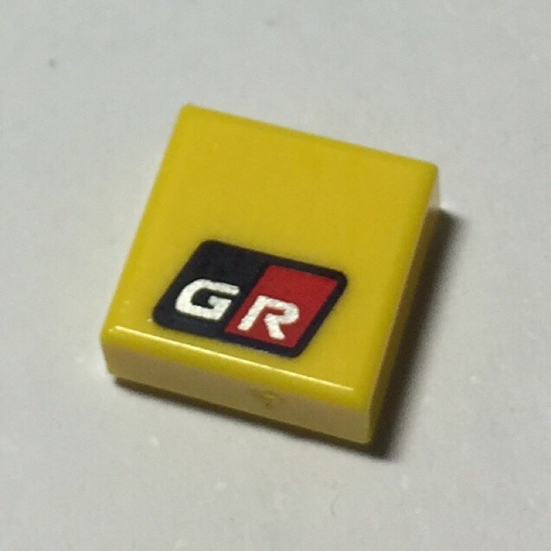 LEGO 6323896 72298 3070 黃色 1x1 Toyota GR Supra GR字樣 後名牌 印刷磚