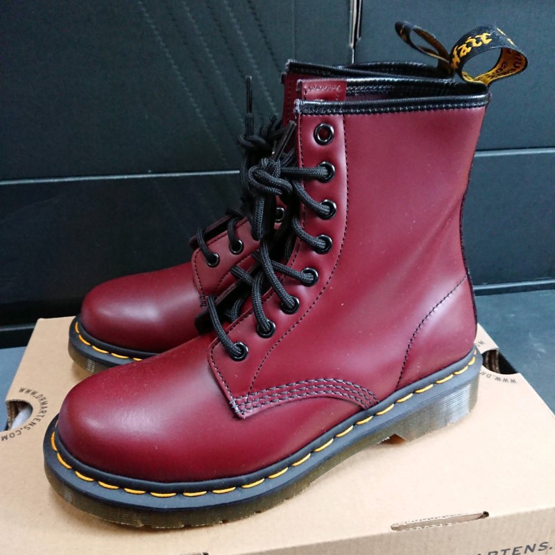 1460 cherry red smooth