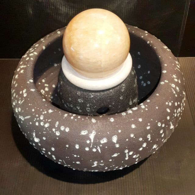 【星辰陶藝】(有燈，黑石頭釉) 聚寶盆+8公分滾球流水組，分離式，風水滾球，財源滾滾，時來運轉