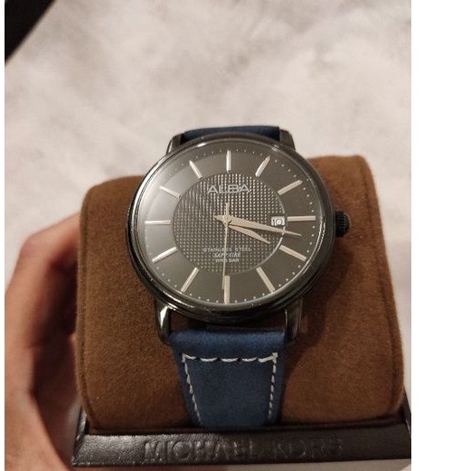 ALBA 雅柏 正品 藍寶石玻璃 全新麂皮錶帶 立體浮雕錶盤 日期 5BAR  Seiko 精工 副牌 父親節  禮物