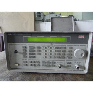 【訊號發射器】HP 8648C 合成訊號產生器 9kHz-3200MHz【專業二手儀器/價格超優惠/熱忱服務/交貨快速】