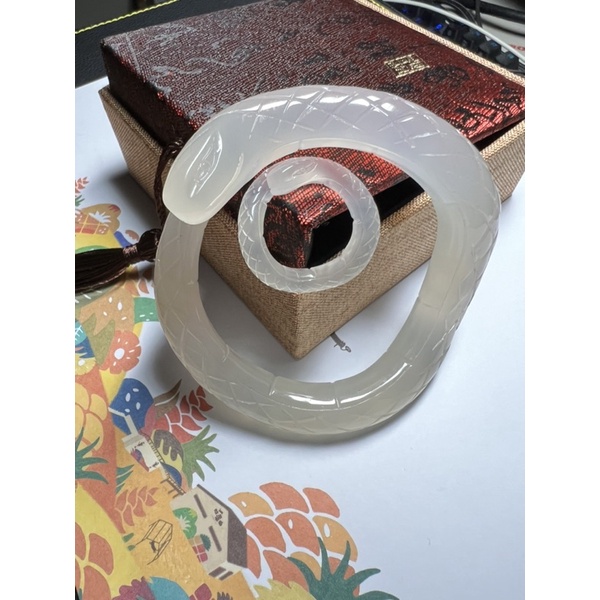 巴西 白瑪瑙 雕刻件 手鐲 戒指 小白蛇 玉潤 起螢光 特色套裝 59+