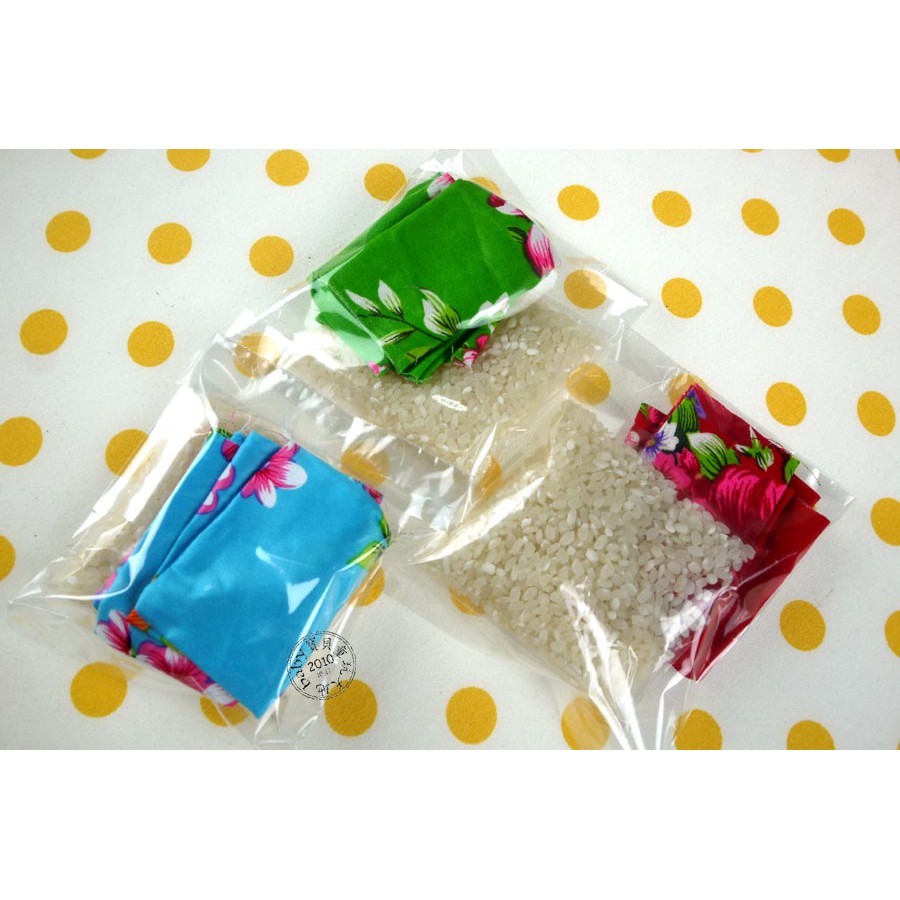 【寶貝童玩天地】【HO069-1】童玩沙包 1組(5個小沙包) 材料包 (隨機出貨) - 客家花布