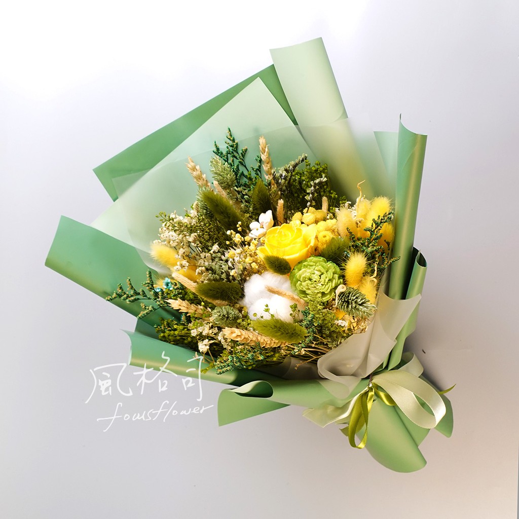 永生玫瑰太陽玫瑰蠟菊兔尾草木滿天星黃綠色系乾燥花束 DB0101