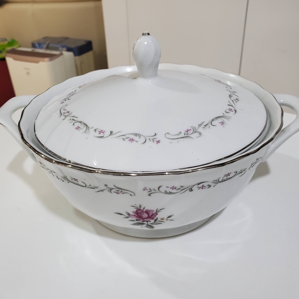 （公益)Royal Swirl Fine China Of Japan/YAMATO/龍奇復古早期碗盤器皿/請先聊聊