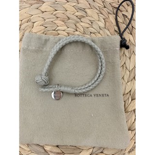 BOTTEGA-VENETA經典皮革手環（保證正品）m