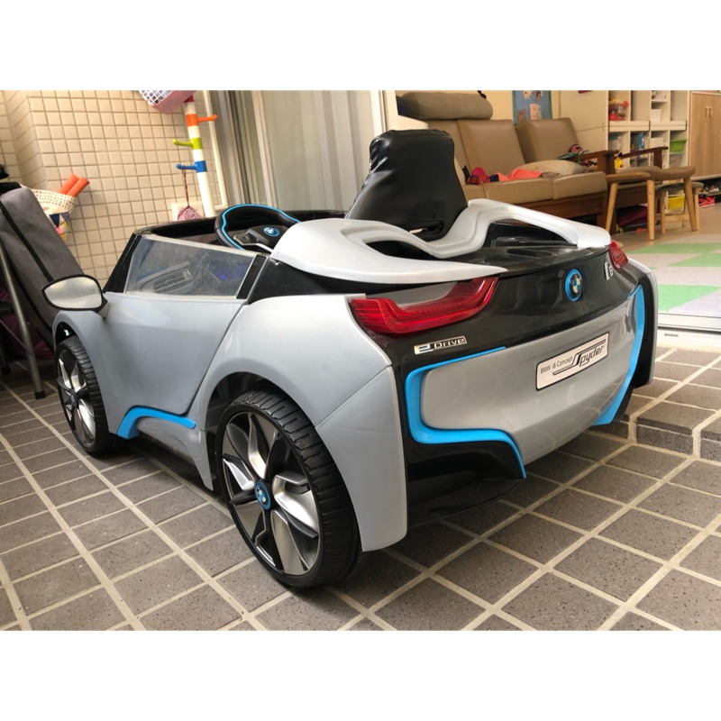 BMW I8 雙驅兒童電動車，原廠授權版超跑！