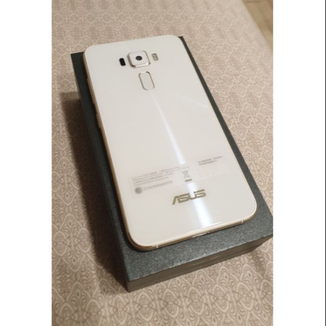 ASUS ZenFone 3 ZE520KL (3G 32G) 白的價格推薦- 2026年7月| 比價比個