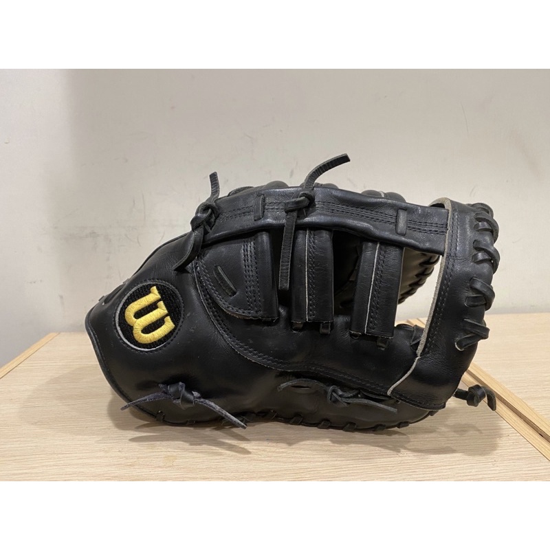 Wilson A2000 美規手套 軟式硬式通用 棒球手套 / 壘球手套 / 一壘手套★手套型號：A2000 A2800