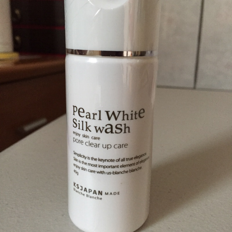 日本原廠 熱賣商品 Pearl White Silk Wash 木瓜酵素 洗顏粉