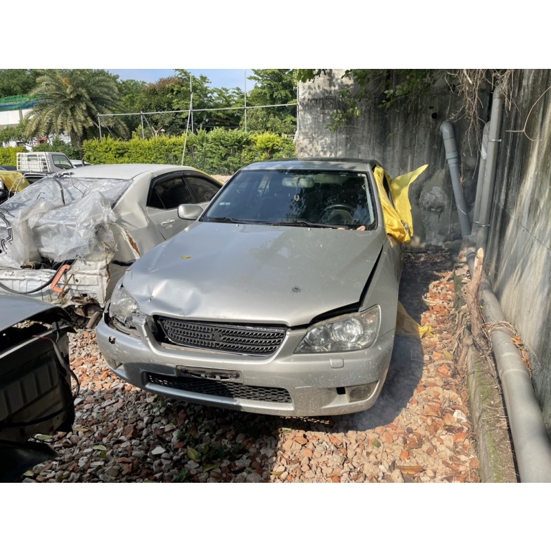 is200 05年 零件車