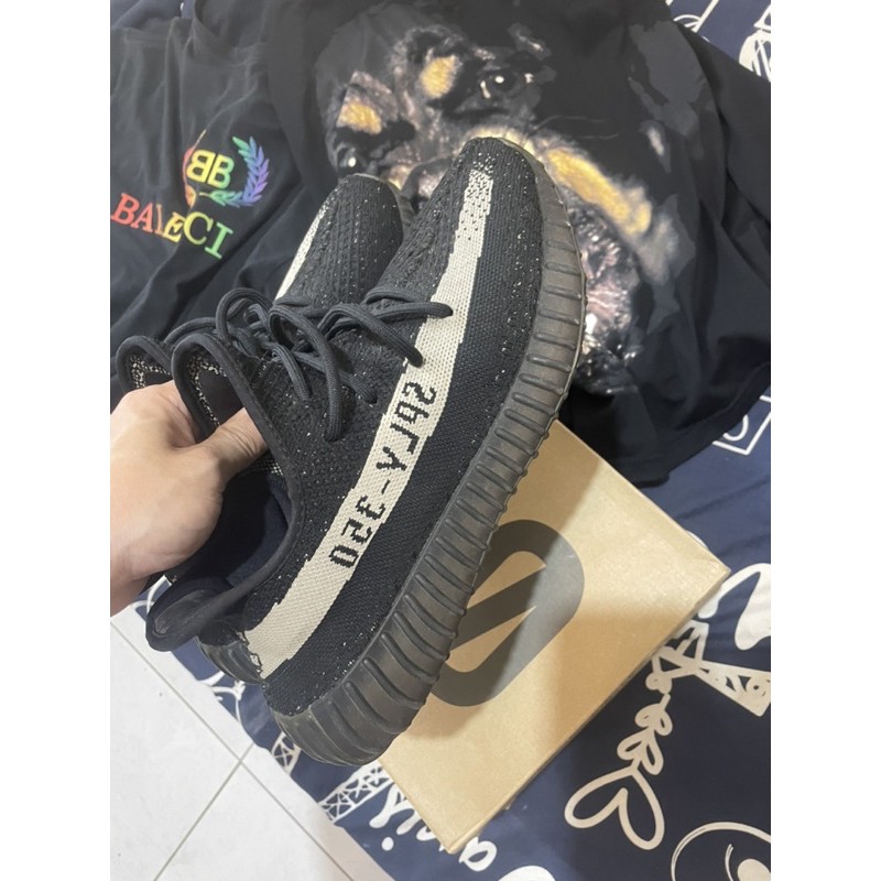 Adidas Yeezy Boost 350 V2 by kanye west 黑白
