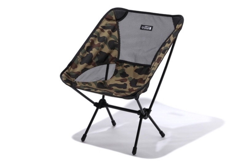 BAPE® × HELINOX 摺疊椅| 蝦皮購物