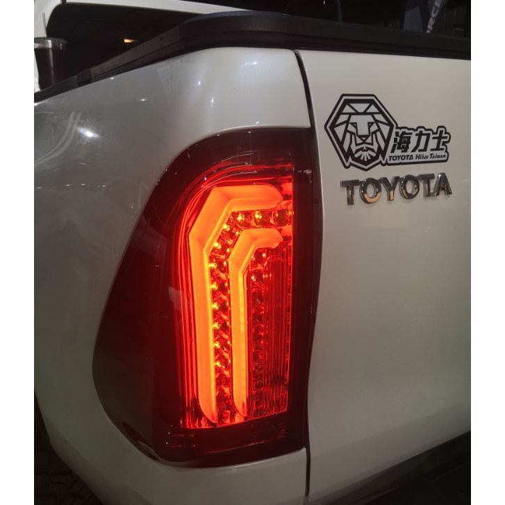 Toyota Hilux 直線尾燈(燻黑款) 海力士尾燈 海力士
