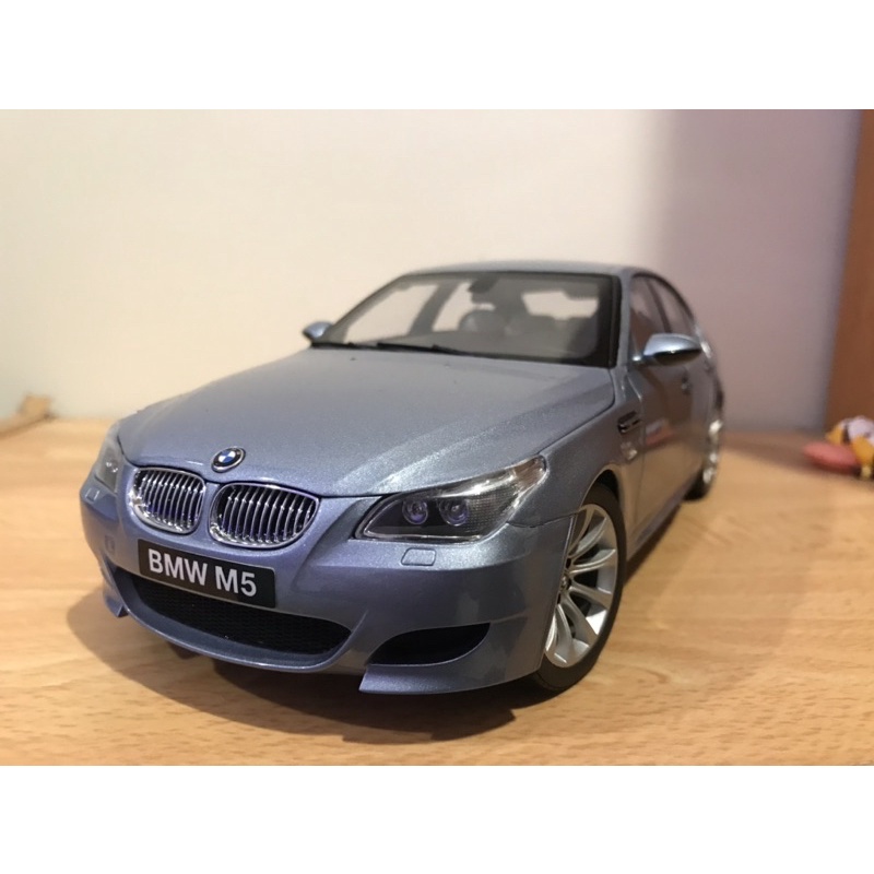Kyosho  BMW M5 1/18