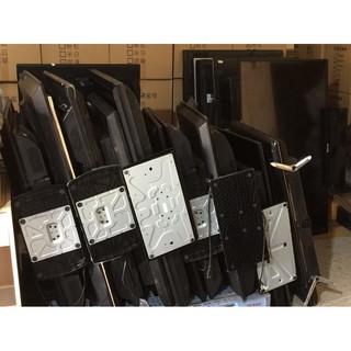 歌林 KLT-32E04A 零件機 面板損壞 拆機賣 現點現拆 下標請看說明